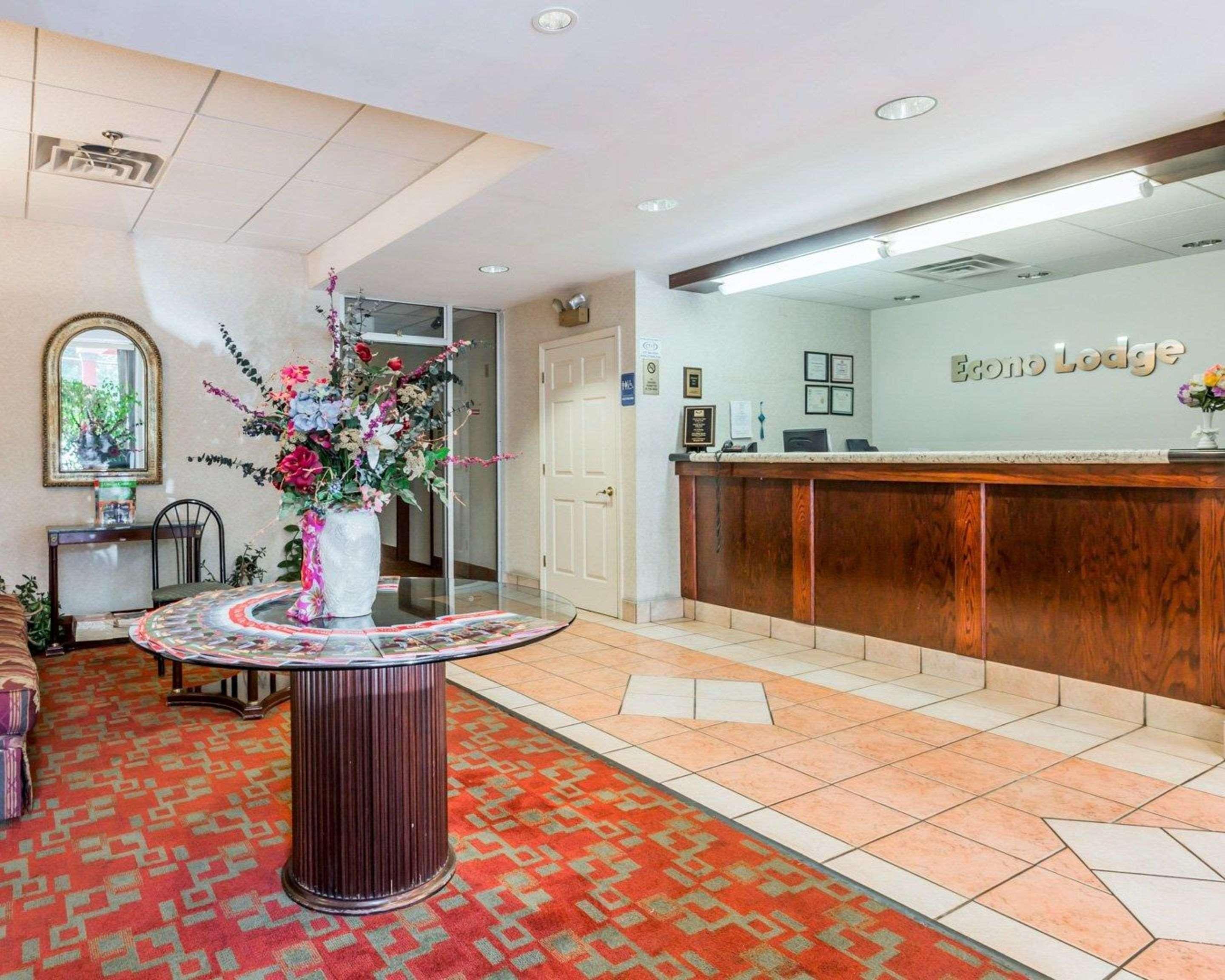 Econo Lodge Stewart International Airport New Windsor Exterior foto