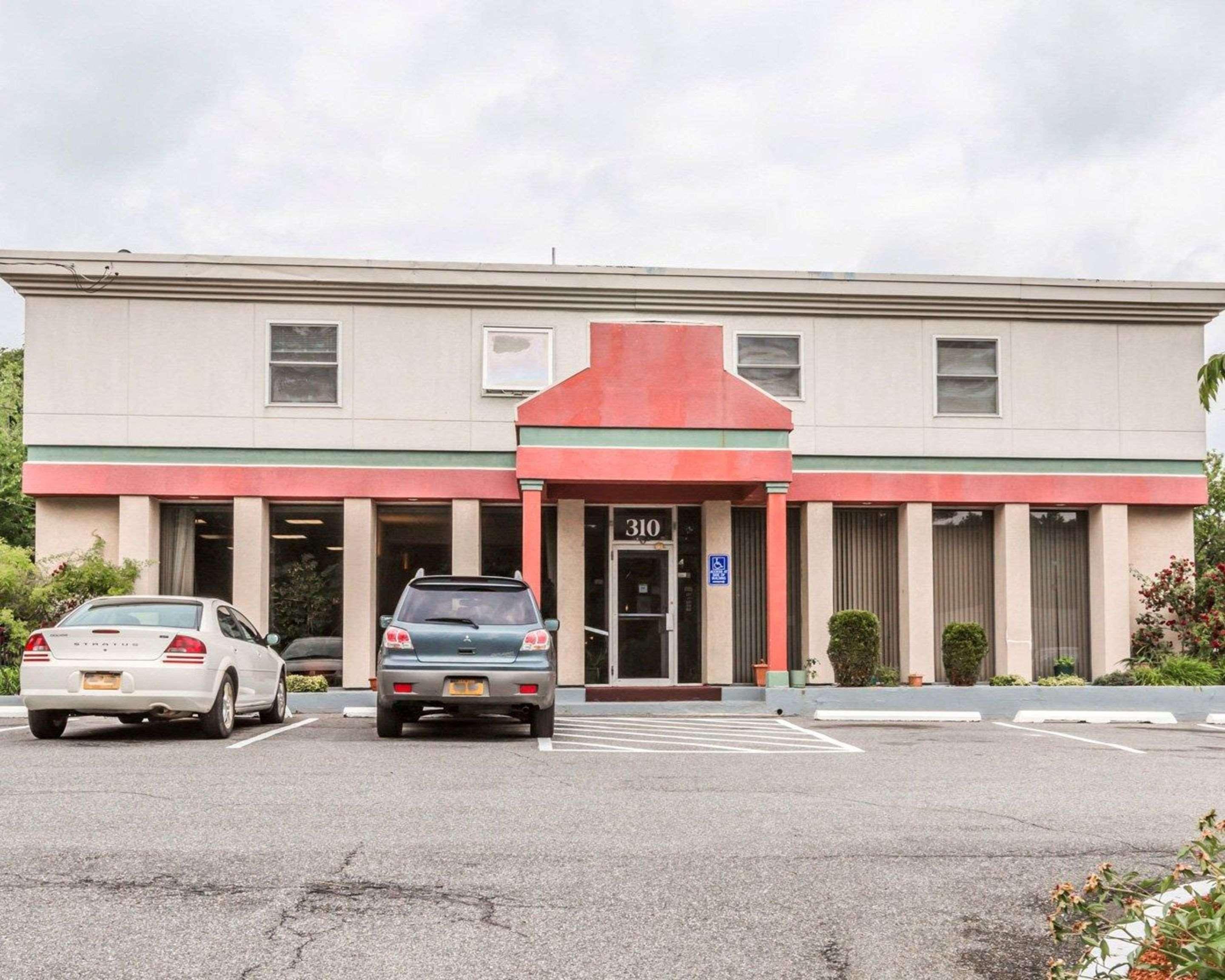 Econo Lodge Stewart International Airport New Windsor Exterior foto